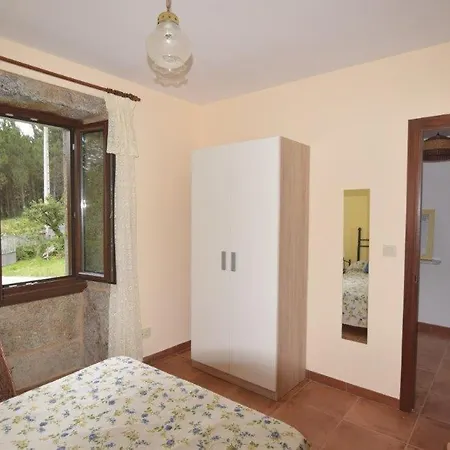 Semesterbostad Casa Pontenova Cee